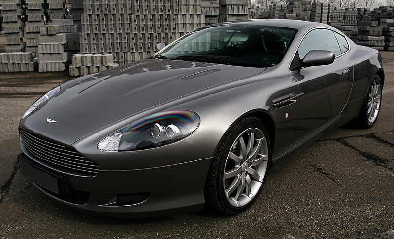 Aston Martin DB9