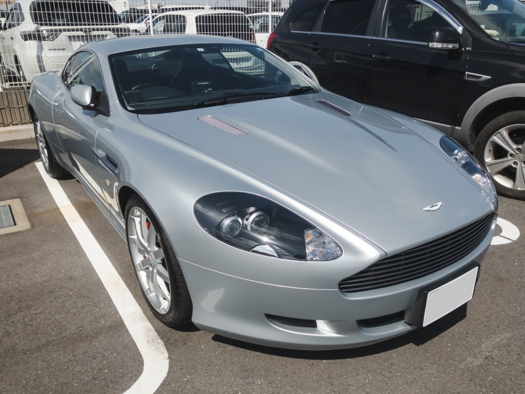 Aston Martin DB9