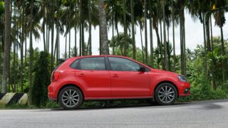 VWポロのエアコンが全く効かない原因は?コンプレッサー異音を診断・交換した整備記録