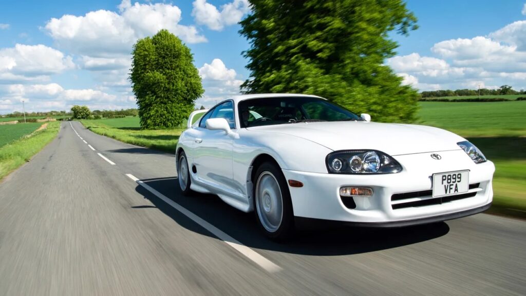 TOYOTA　SUPRA