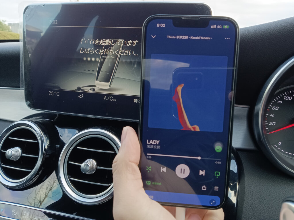 メルセデスベンツ spotify　ナビ　iphone usb 有線接続