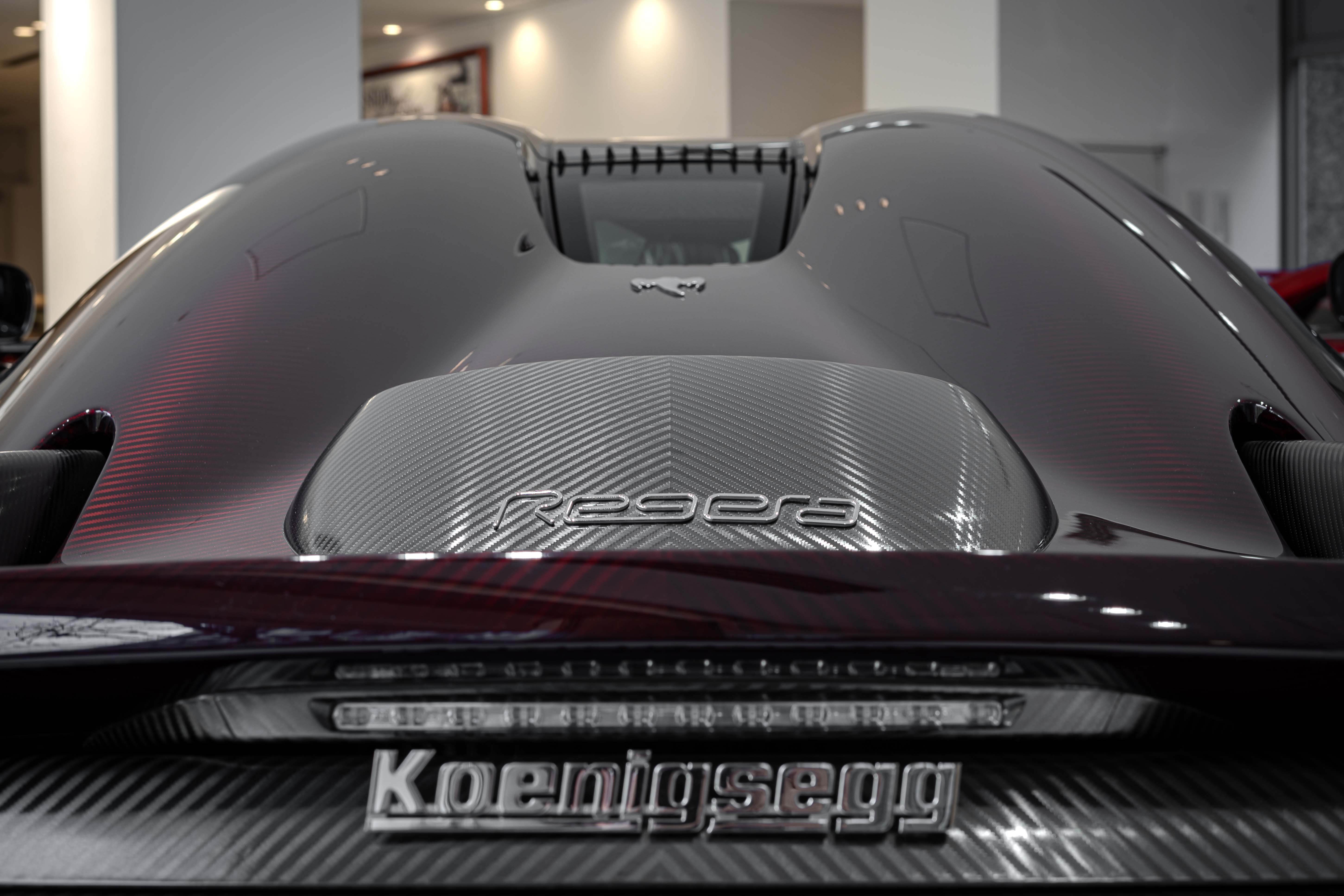 ケーニグセグ レゲーラ Koenigsegg Regera デザイン　エンジン　カーボン　ボディ　ビンゴスポーツ　価格　ハイパーカー