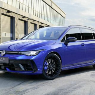 フォルクスワーゲンのショップで働いている私が ゴルフ8.5 のモデルに 